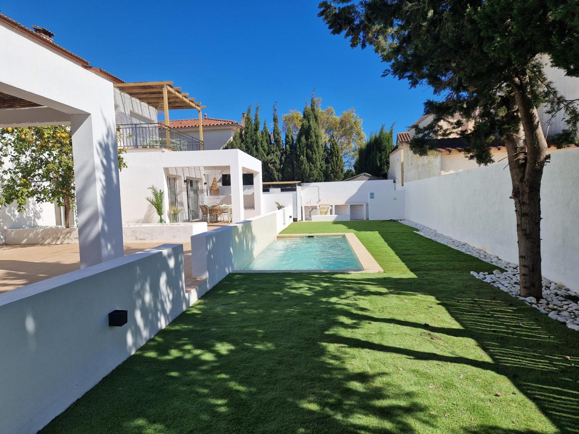Gorgot P1 I Apartamento Con Terraza Y Piscina Comunitaria Cerca De La Playa เอมปูเรียบราบา ภายนอก รูปภาพ