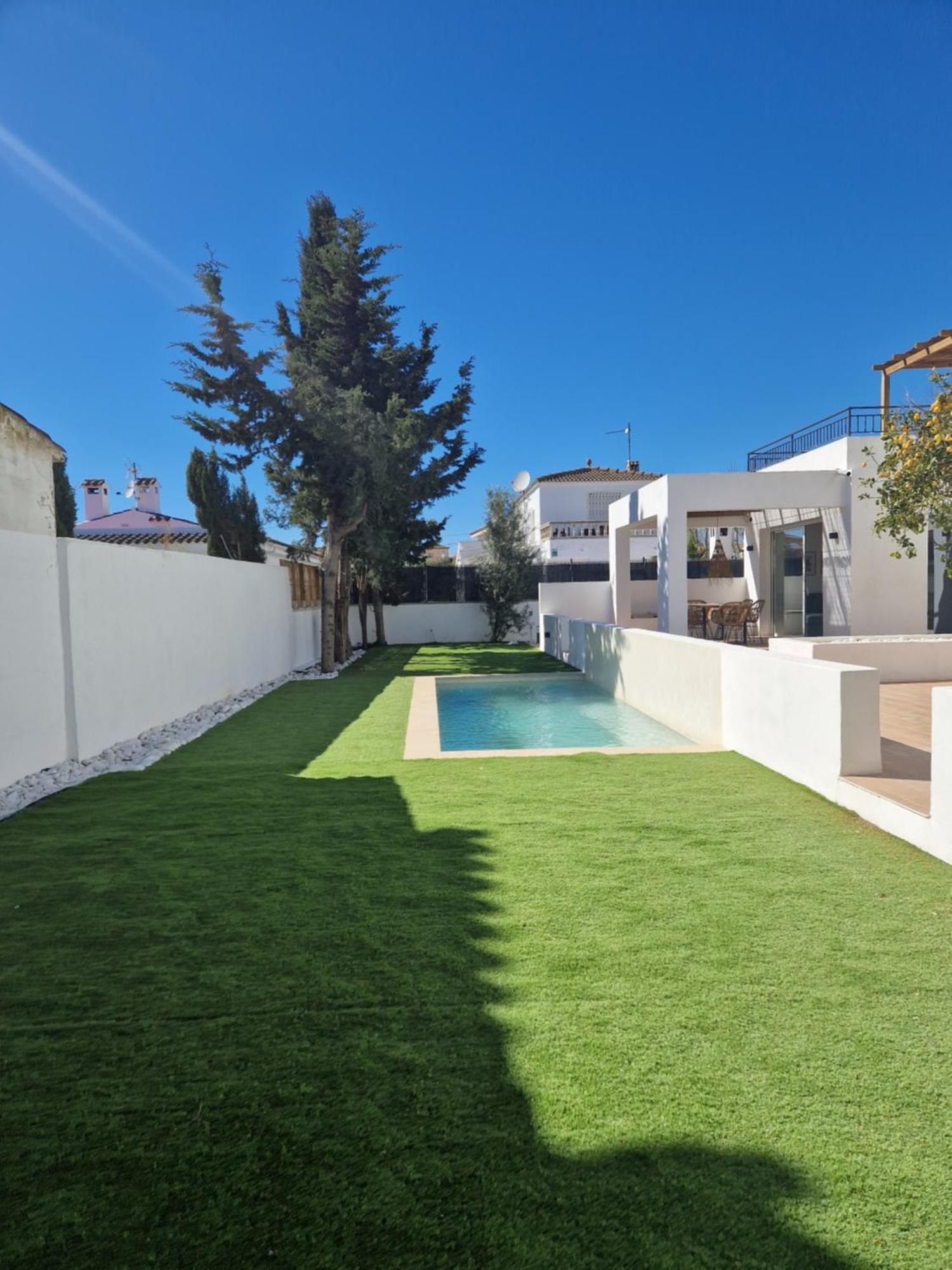 Gorgot P1 I Apartamento Con Terraza Y Piscina Comunitaria Cerca De La Playa เอมปูเรียบราบา ภายนอก รูปภาพ