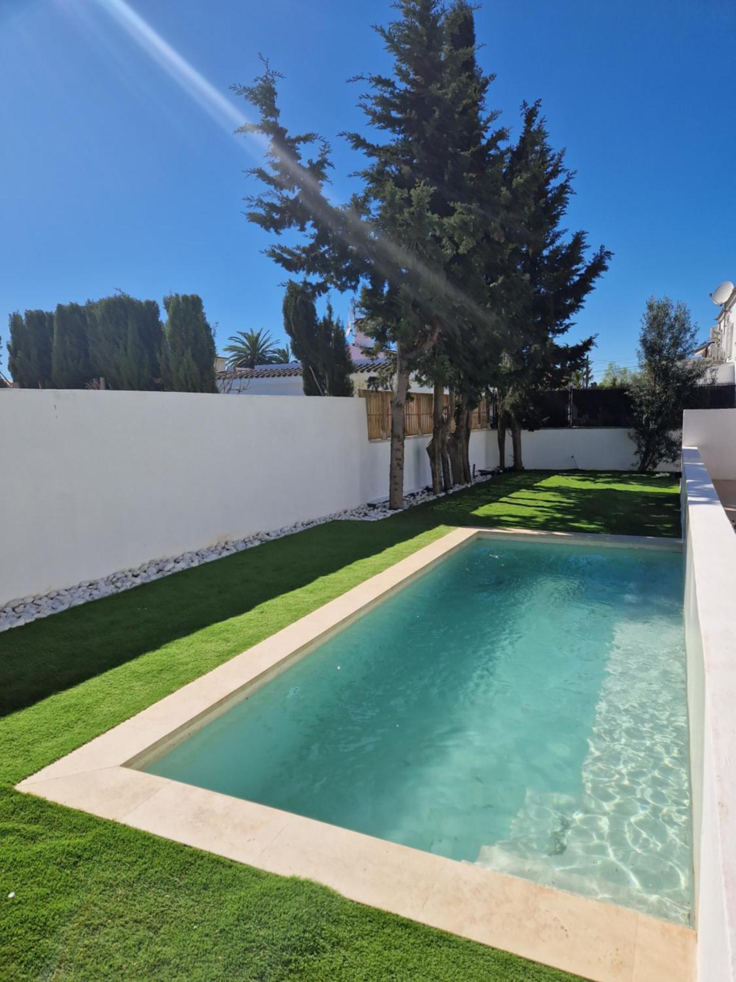 Gorgot P1 I Apartamento Con Terraza Y Piscina Comunitaria Cerca De La Playa เอมปูเรียบราบา ภายนอก รูปภาพ